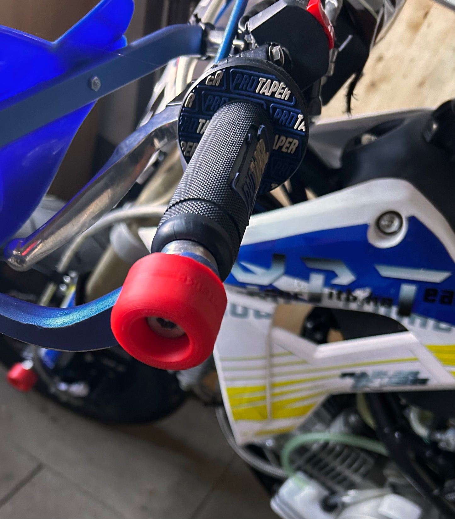 Paar Lenkerenden Schleifer/Pads Pitbike